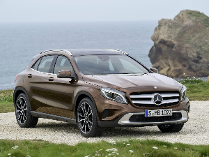 Коврики текстильные для Mercedes-Benz GLA-Class (suv / X156) 2013 - 2017